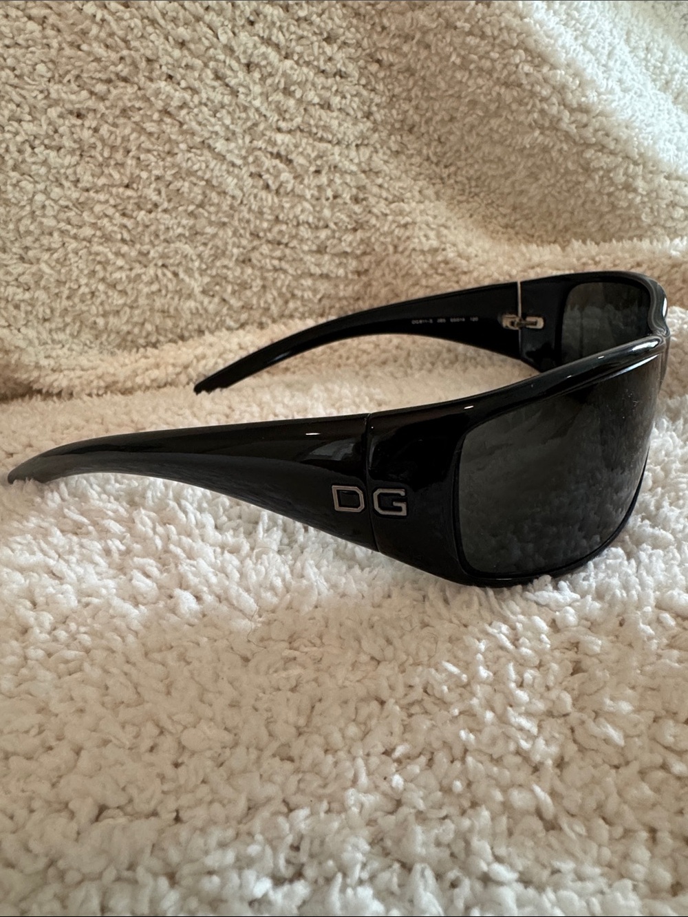Vintage NEW Dolce & Gabbana Glossy Black Sunglasses with Dark Lenses - Picture 5 of 12